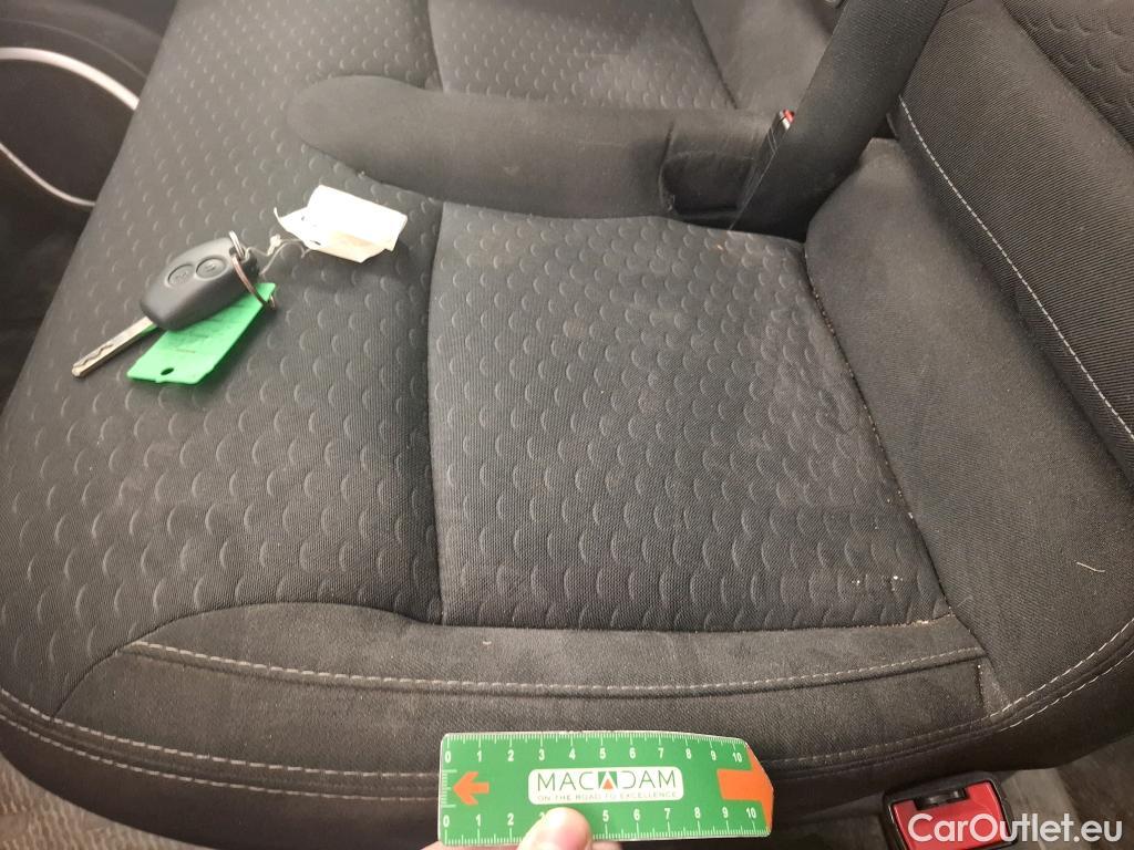  Opel  Vivaro  B Fourgon /Combi Combi L1H1 2 7t 1.6 turbo 125CV BVM6 9 Sieges E6 #18