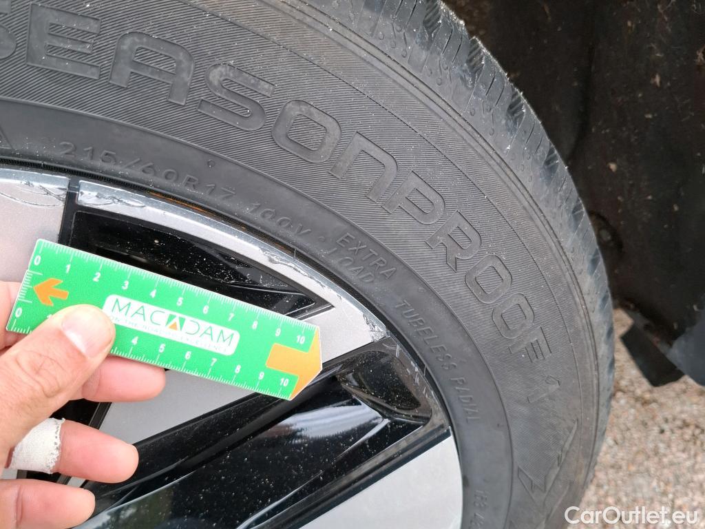  Nissan  Juke NISSAN  / 2019 / 5P / Crossover DIG-T 114 BVM6 Business Edition #17