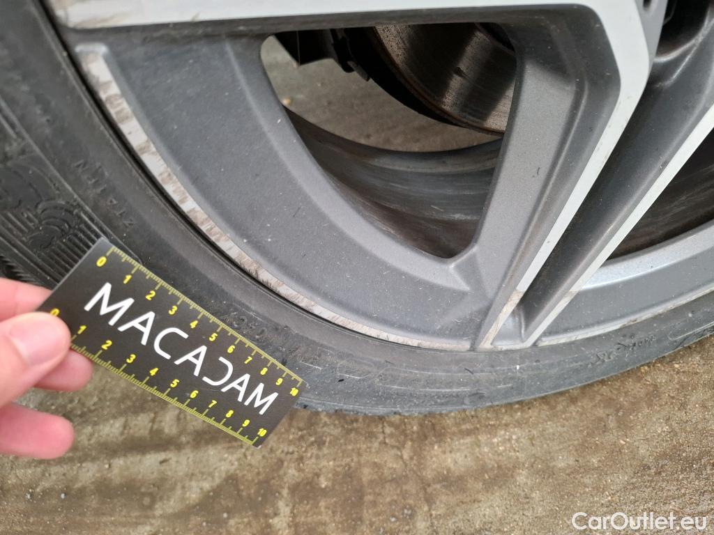  Mercedes  CLA-Klasse MERCEDES-BENZ CLA Coupe / 2019 / 4P / Coupé CLA 200 AMG Line BA7 #35