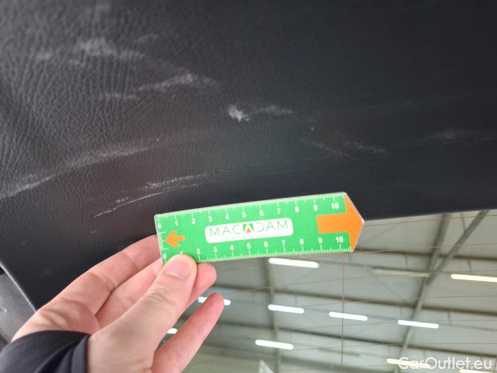  Mercedes  GLA MERCEDES-BENZ  / 2020 / 5P / SUV 2.0  200 D BUSINESS LINE DCT #24