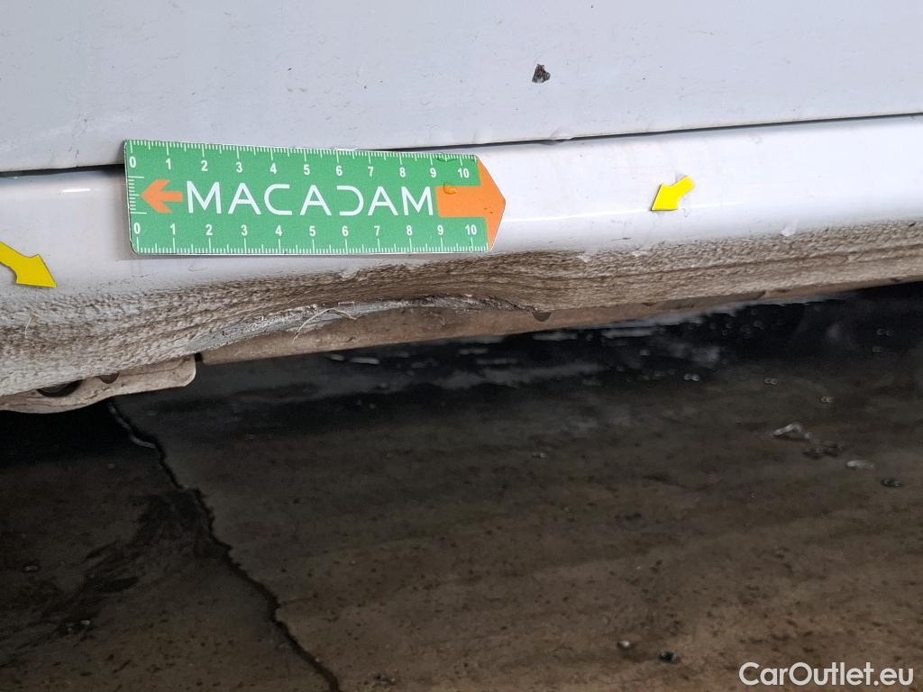  Peugeot  208 PEUGEOT  5p Berline BLUEHDI 100 ¤6.c S&S ACTIVE BUSINESS #4