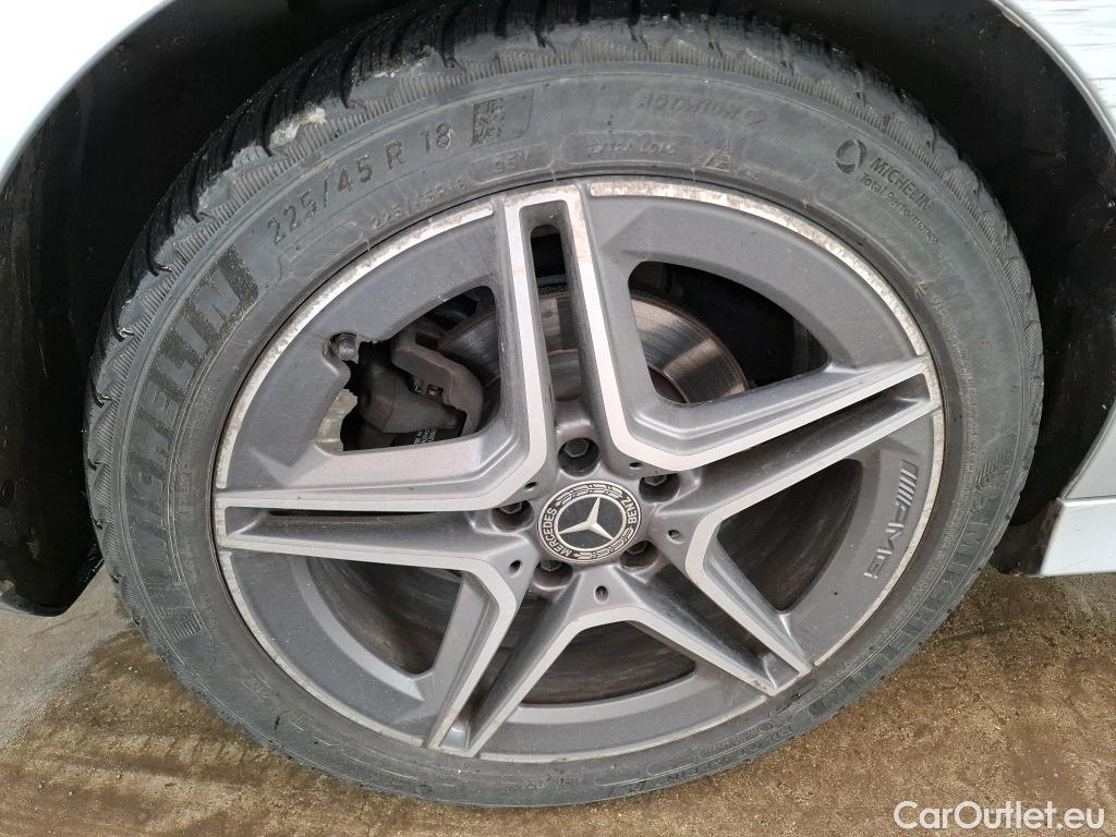  Mercedes  CLA-Klasse MERCEDES-BENZ CLA Coupe / 2019 / 4P / Coupé CLA 200 AMG Line BA7 #32