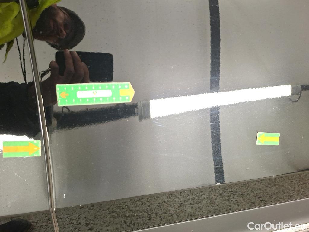  Mercedes  GLB MERCEDES-BENZ  / 2019 / 5P / SUV  200 Business Line #14