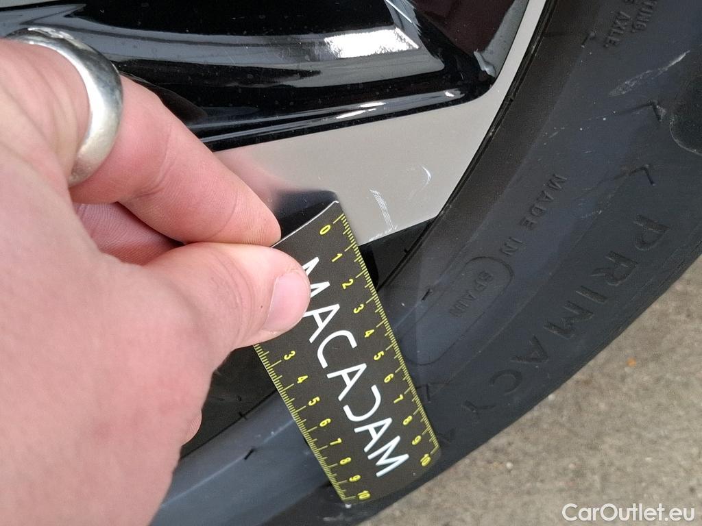  KIA  Sportage KIA  / 2021 / 5P / SUV 1.6 T-GDI 265 PHEV AUTO 4WD ACTIVE #13