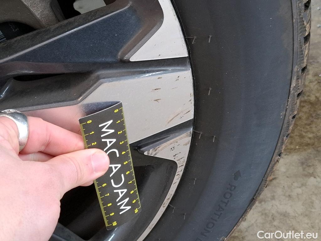  Peugeot  3008  Allure Business 1.2 PureTech 130CV BVA8 E6d #20