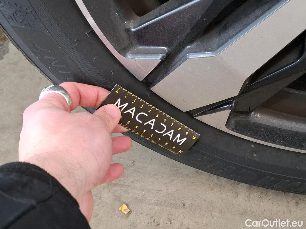  Peugeot  3008  Allure Business 1.2 PureTech 130CV BVA8 E6d #25