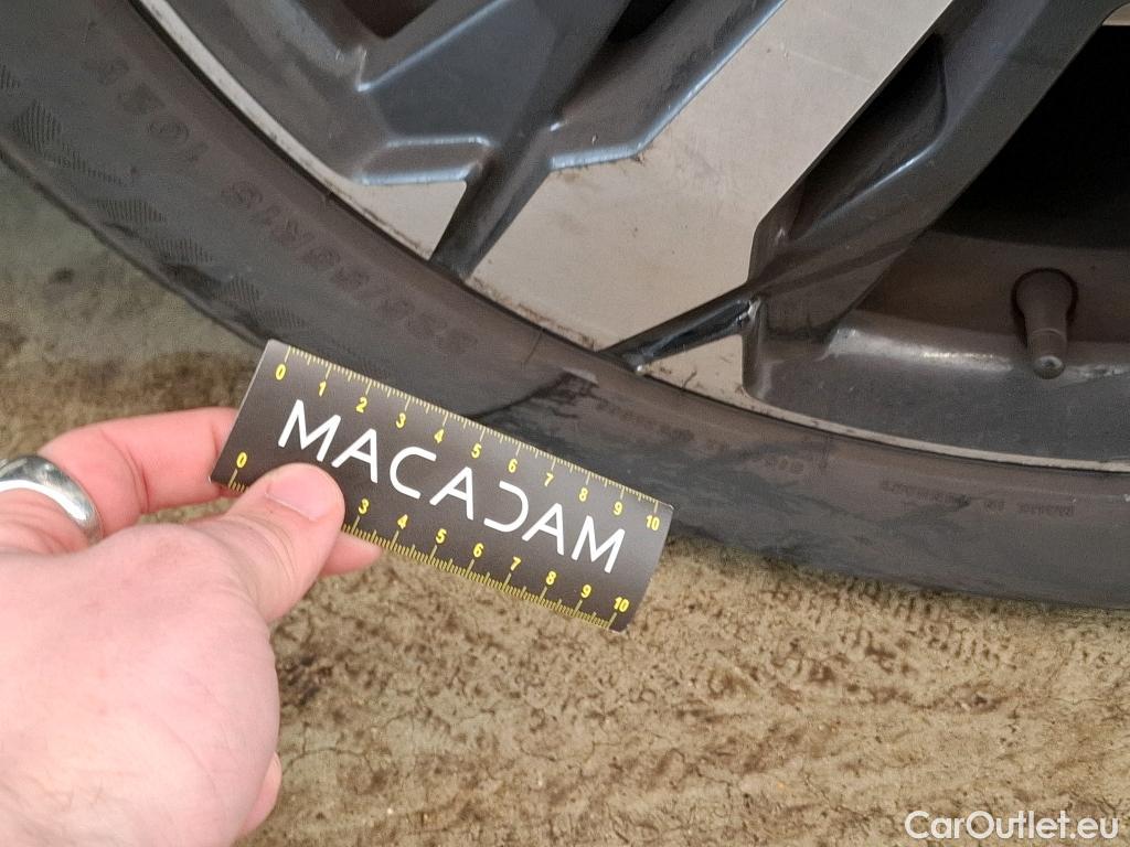  Peugeot  3008  Allure Business 1.2 PureTech 130CV BVA8 E6d #31