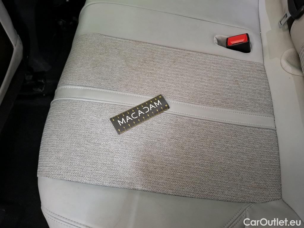  Peugeot  3008  Allure Business 1.2 PureTech 130CV BVA8 E6d #40