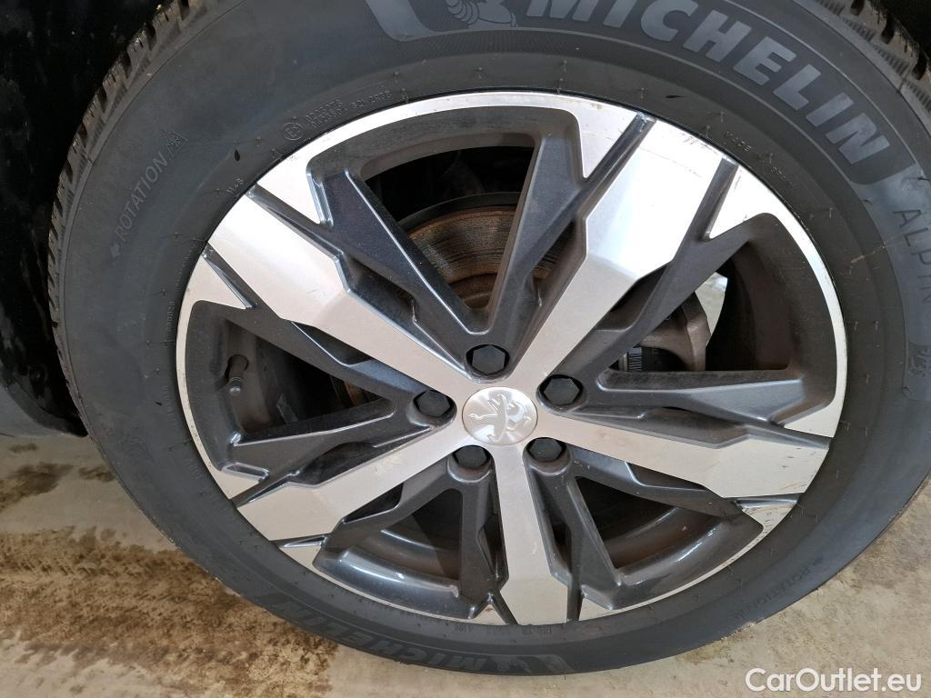  Peugeot  3008  Allure Business 1.2 PureTech 130CV BVA8 E6d #18