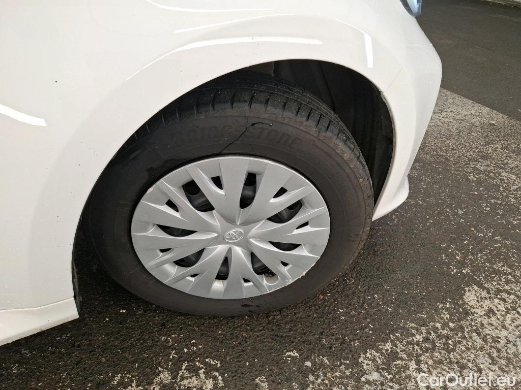  Toyota  Yaris TOYOTA  Hybride / 2019 / 5P / Berline Hybride 116h Dynamic Business Beyond Zer #15