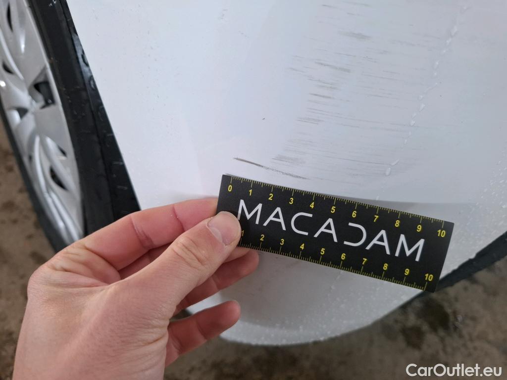  Toyota  Yaris TOYOTA  Hybride / 2019 / 5P / Berline Hybride 116h Dynamic Business Beyond Zer #24