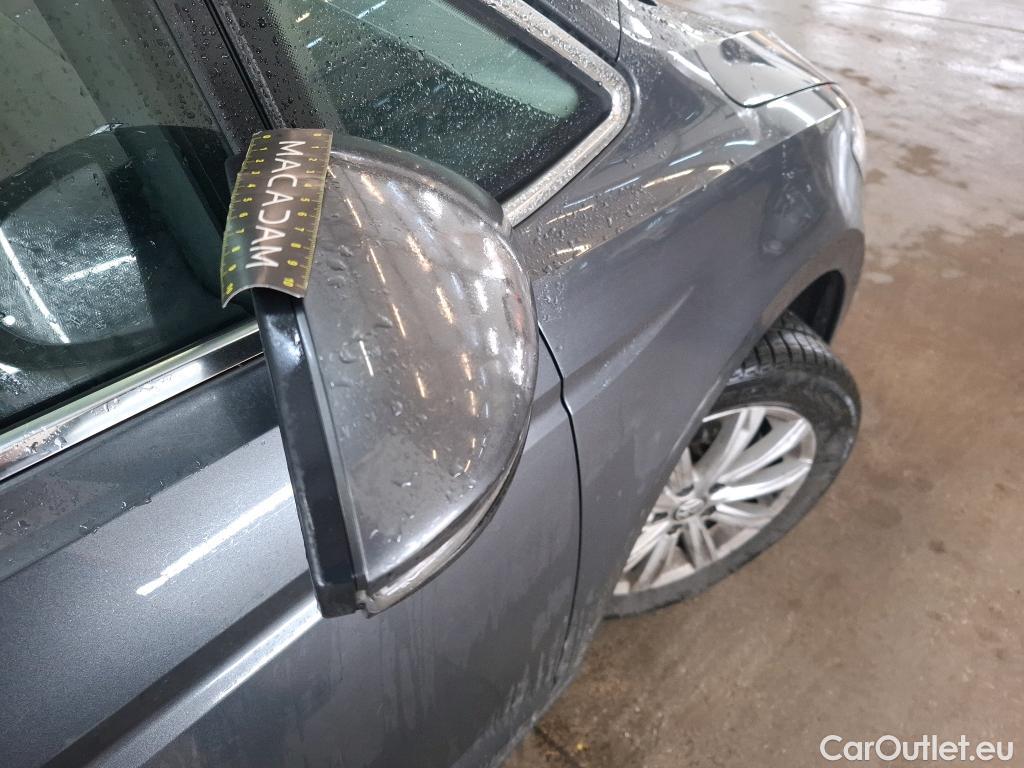  Volkswagen  Touran VOLKSWAGEN  5p Monovolume 2.0 TDI 150 Carat BMT #32