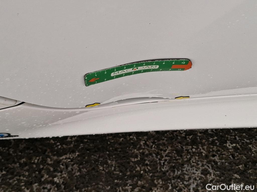  Toyota  Yaris TOYOTA  Hybride / 2019 / 5P / Berline Hybride 116h Dynamic Business Beyond Zer #6