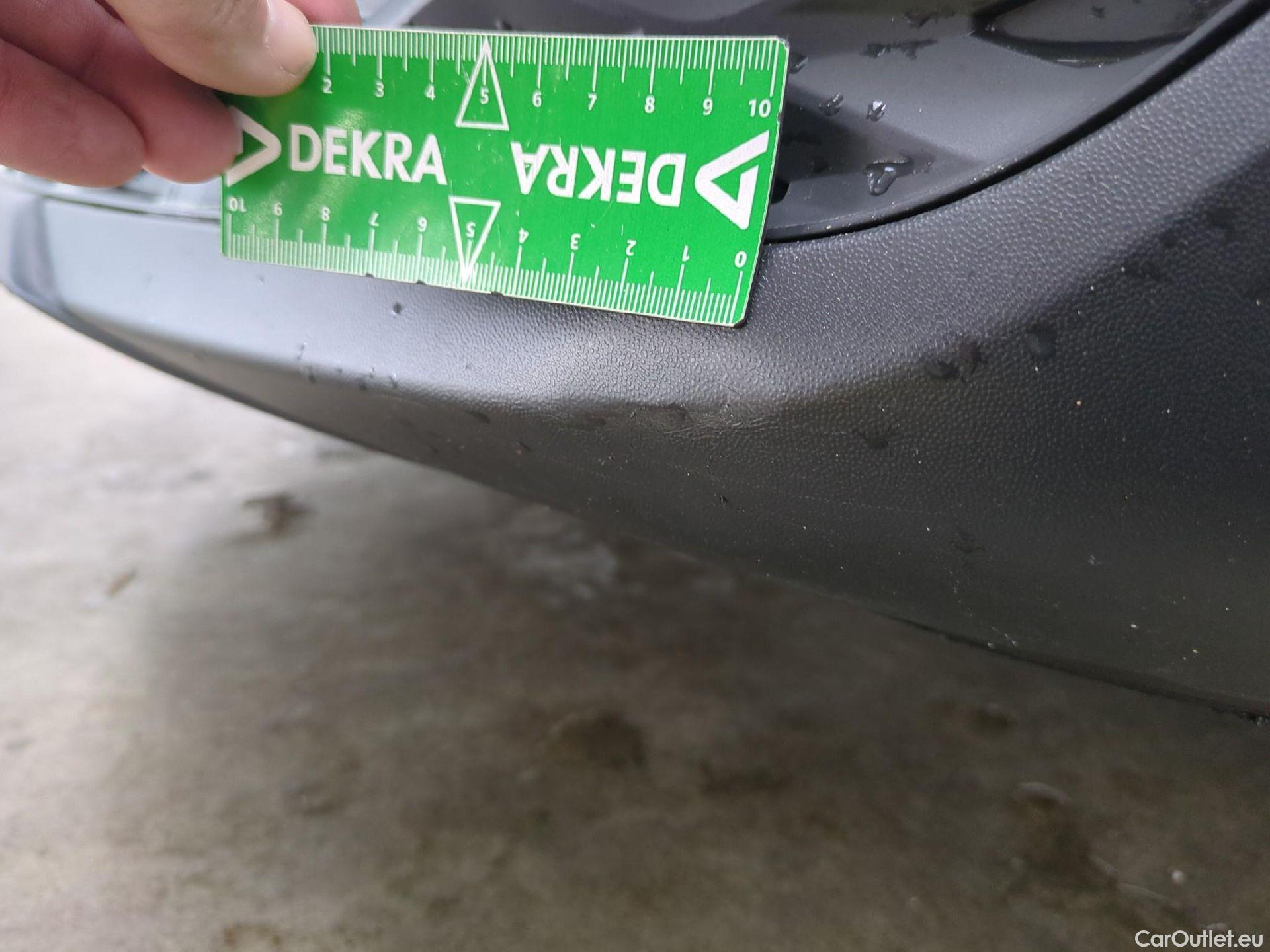  Volkswagen  ID.4 VOLKSWAGEN  / 2020 / 5P / SUV 77 kWh 174ch Pro #9