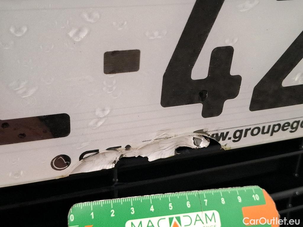  Toyota  Yaris TOYOTA  Hybride / 2019 / 5P / Berline Hybride 116h Dynamic Business Beyond Zer #19