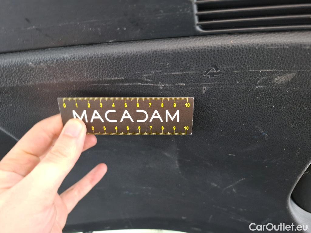  Toyota  Corolla TOYOTA  Touring Sports / 2018 / 5P / Break Hybride 184h Dynamic Business Stage Acad #16