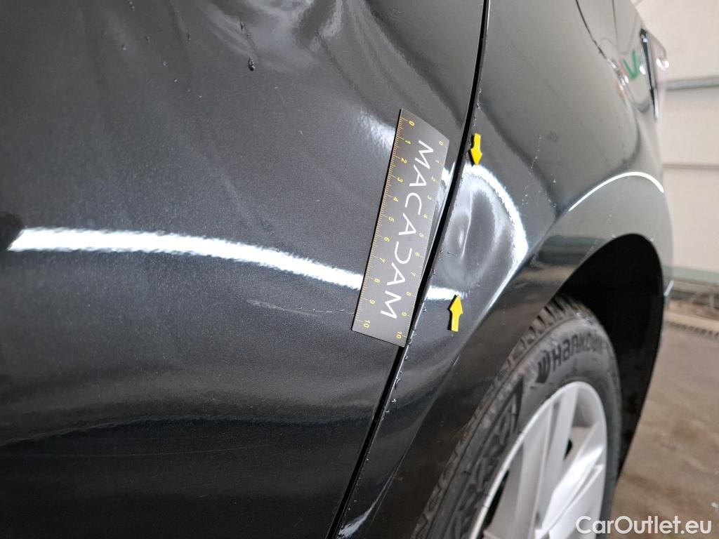  Toyota  Corolla TOYOTA  Touring Sports / 2018 / 5P / Break Hybride 184h Dynamic Business Stage Acad #2