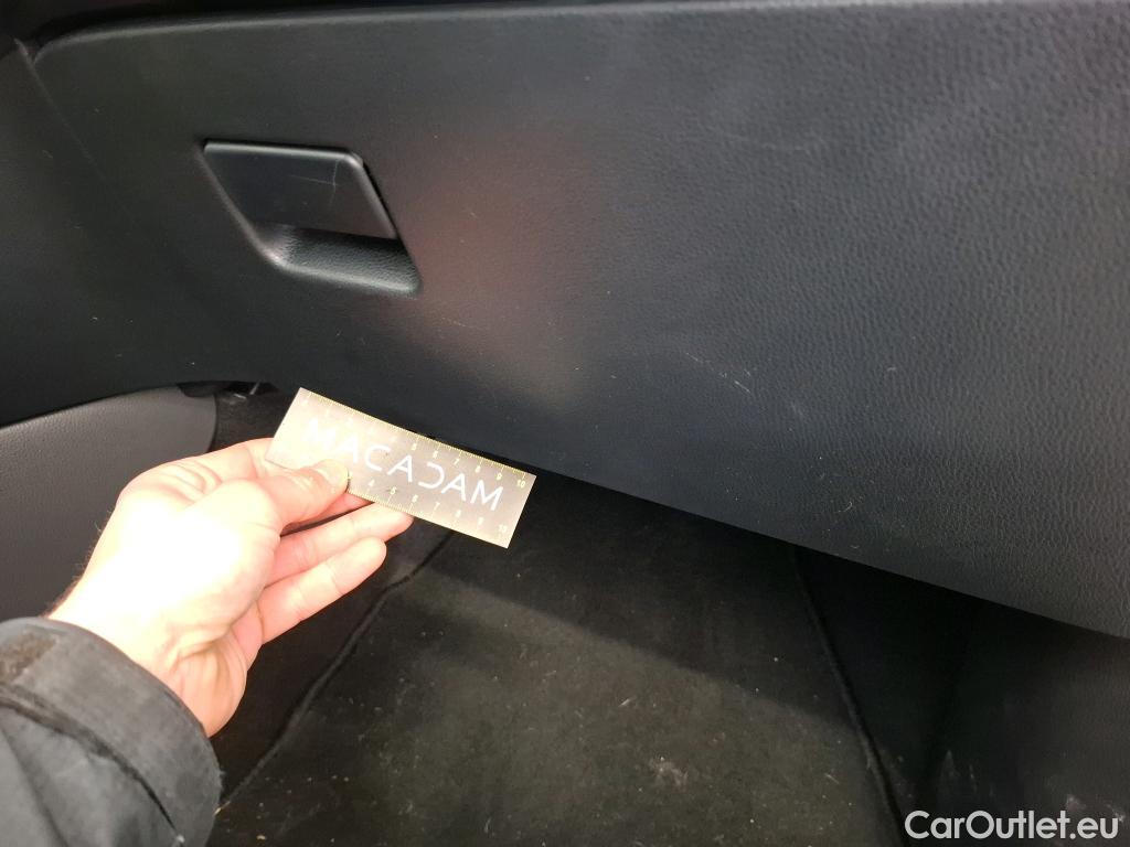  Toyota  Yaris TOYOTA  Hybride / 2019 / 5P / Berline Hybride 116h Dynamic Business Beyond Zer #7