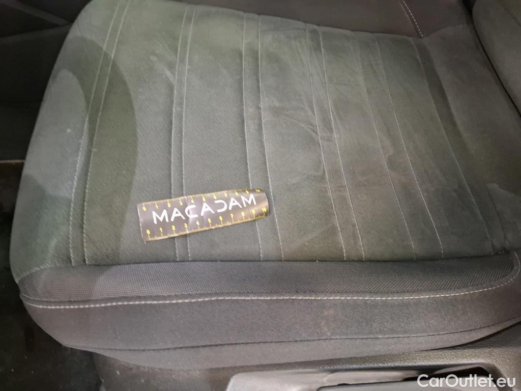  Volkswagen  Touran VOLKSWAGEN  5p Monovolume 2.0 TDI 150 Carat BMT #34