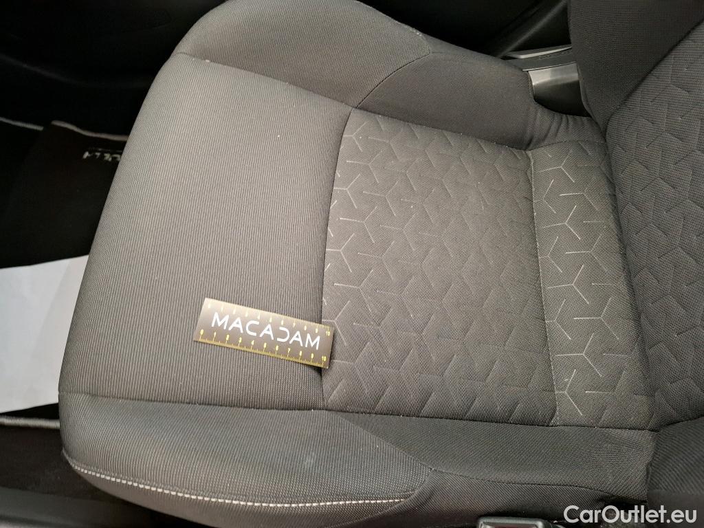  Toyota  Corolla TOYOTA  Touring Sports / 2018 / 5P / Break Hybride 184h Dynamic Business Stage Acad #17