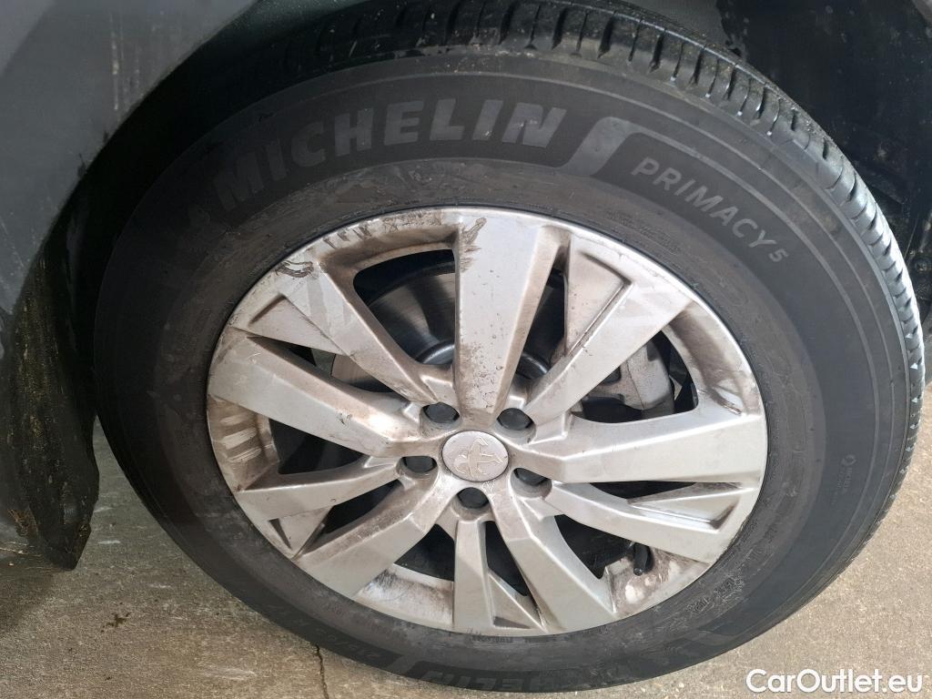  Peugeot  3008  II Active Pack 1.2 PureTech 130CV BVA8 E6d #2