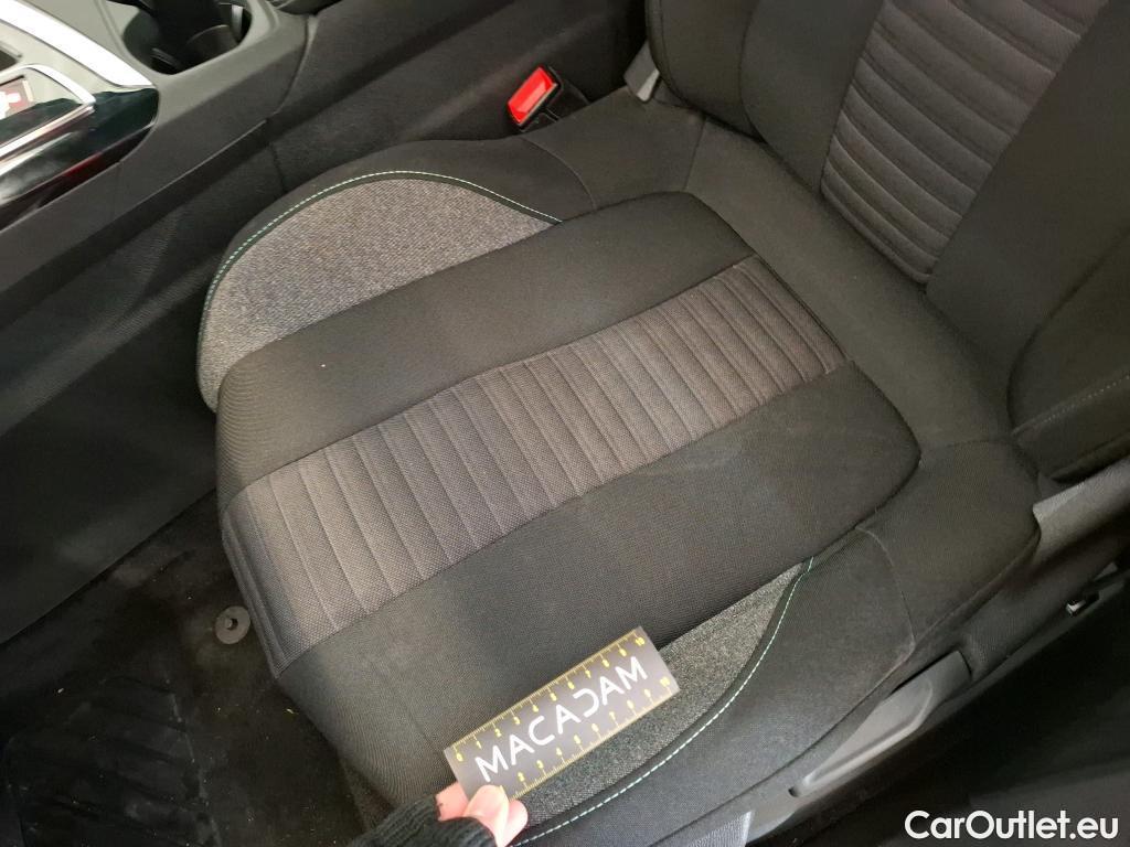  Peugeot  3008  II Active Pack 1.2 PureTech 130CV BVA8 E6d #17