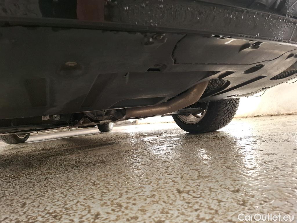  Bmw  Serie 3 Série 3 Touring 318 d Lounge 2.0 150CV BVA8 E6d #20