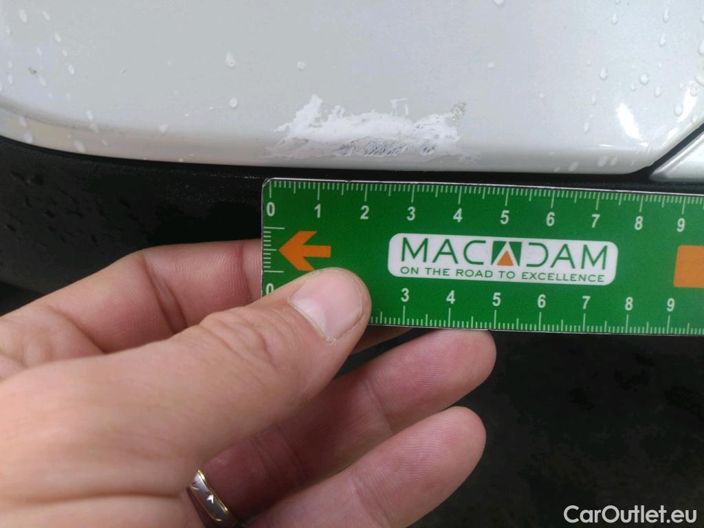  Peugeot  3008 PEUGEOT  / 2020 / 5P / SUV 1.6 HYBRID 225 E-EAT8 GT Pack #9