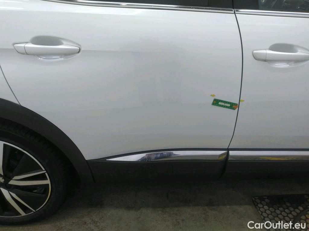  Peugeot  3008 PEUGEOT  / 2020 / 5P / SUV 1.6 HYBRID 225 E-EAT8 GT Pack #30