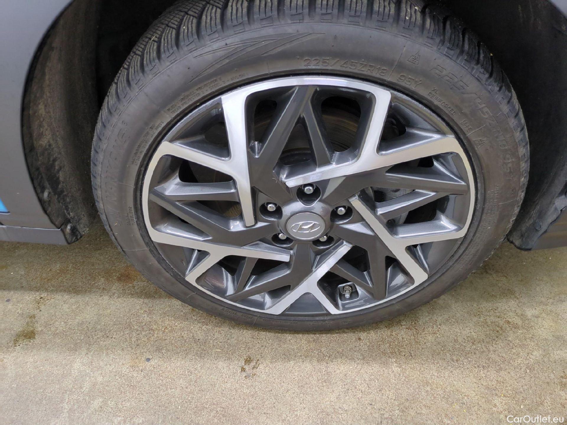  Hyundai  Konna HYUNDAI Kona / 2020 / 5P / SUV 1.6 HYBRID 141 EXECUTIVE HEV #8