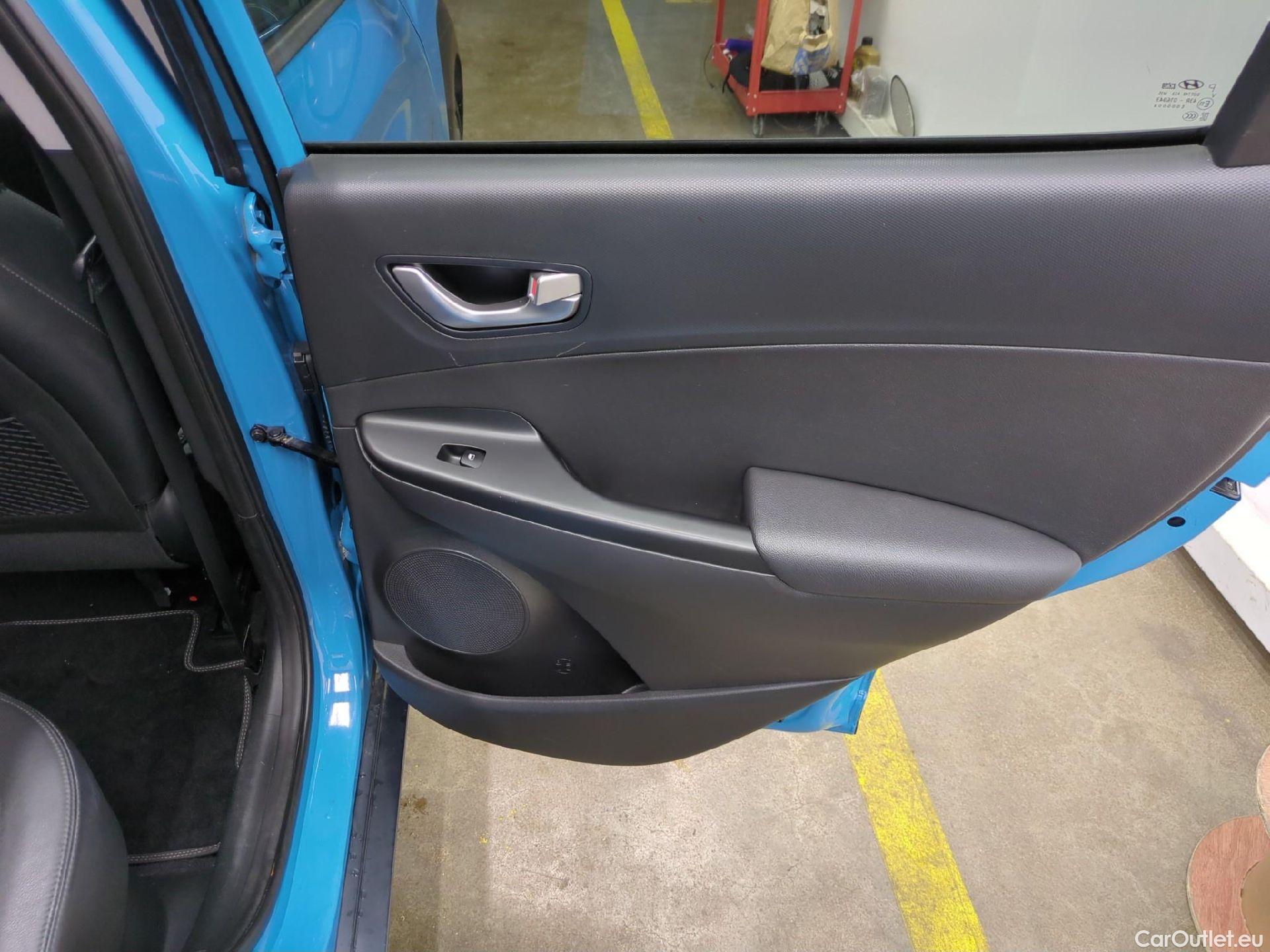  Hyundai  Konna HYUNDAI Kona / 2020 / 5P / SUV 1.6 HYBRID 141 EXECUTIVE HEV #31