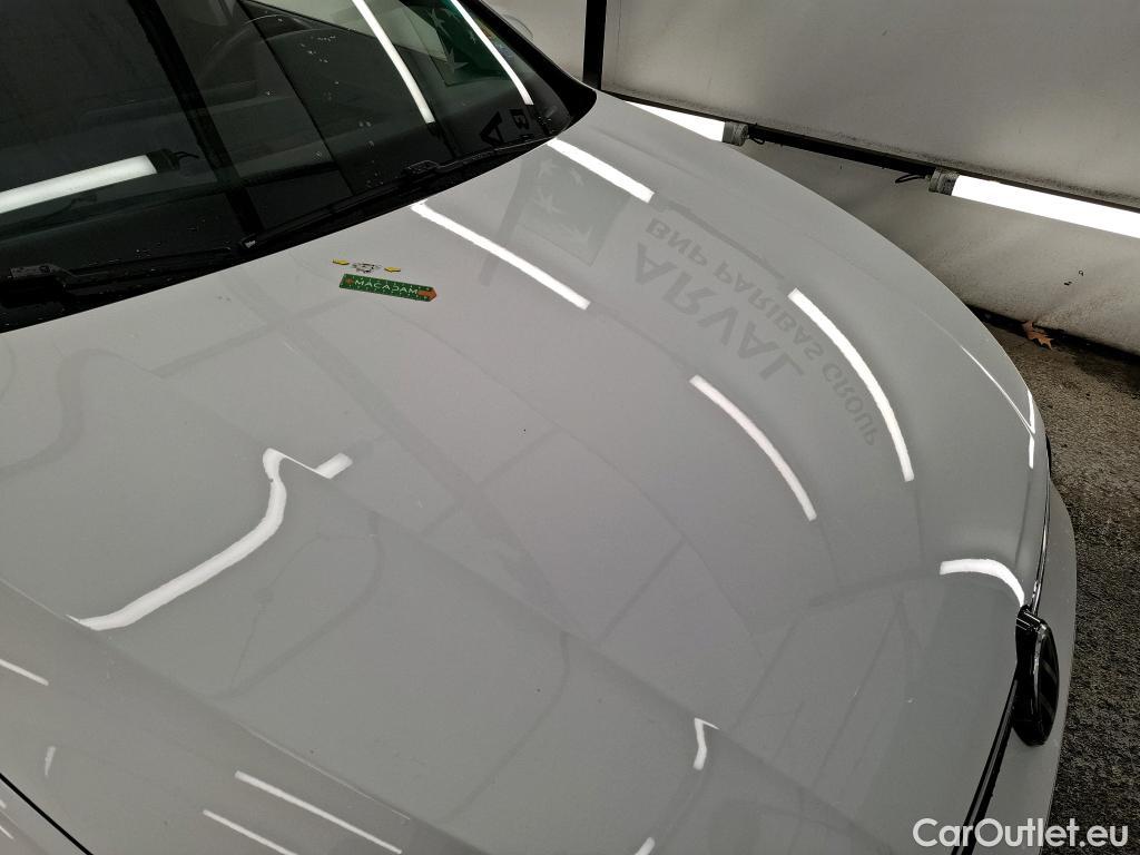  Volkswagen  Golf  VOLKSWAGEN / 2020 / 5P / Berline / VU 2.0 TDI SCR 115 BVM6 Life Soci Busi #1