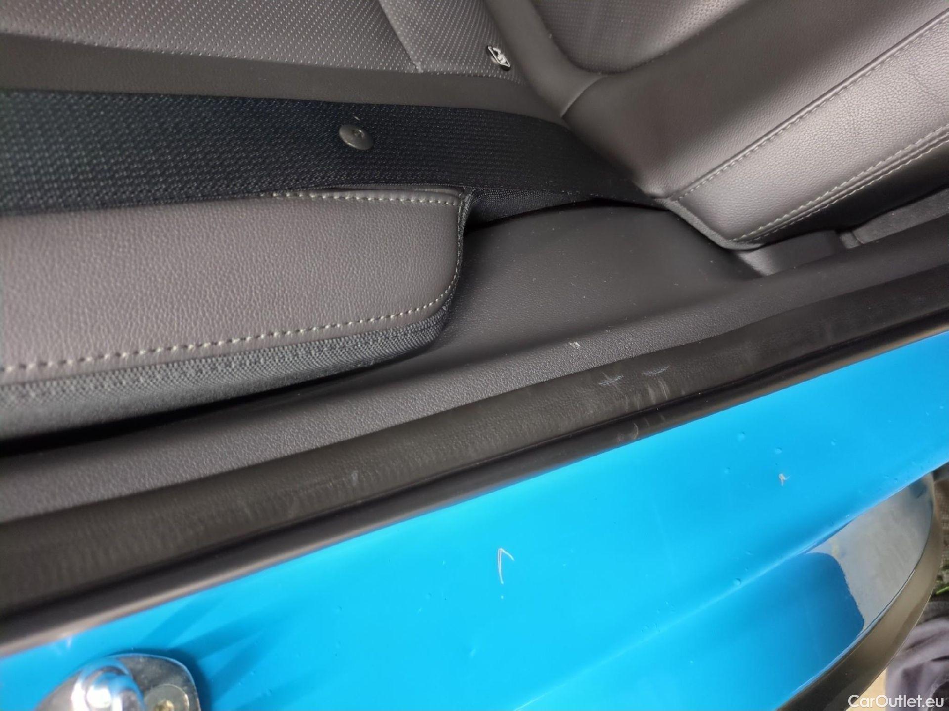  Hyundai  Konna HYUNDAI Kona / 2020 / 5P / SUV 1.6 HYBRID 141 EXECUTIVE HEV #27