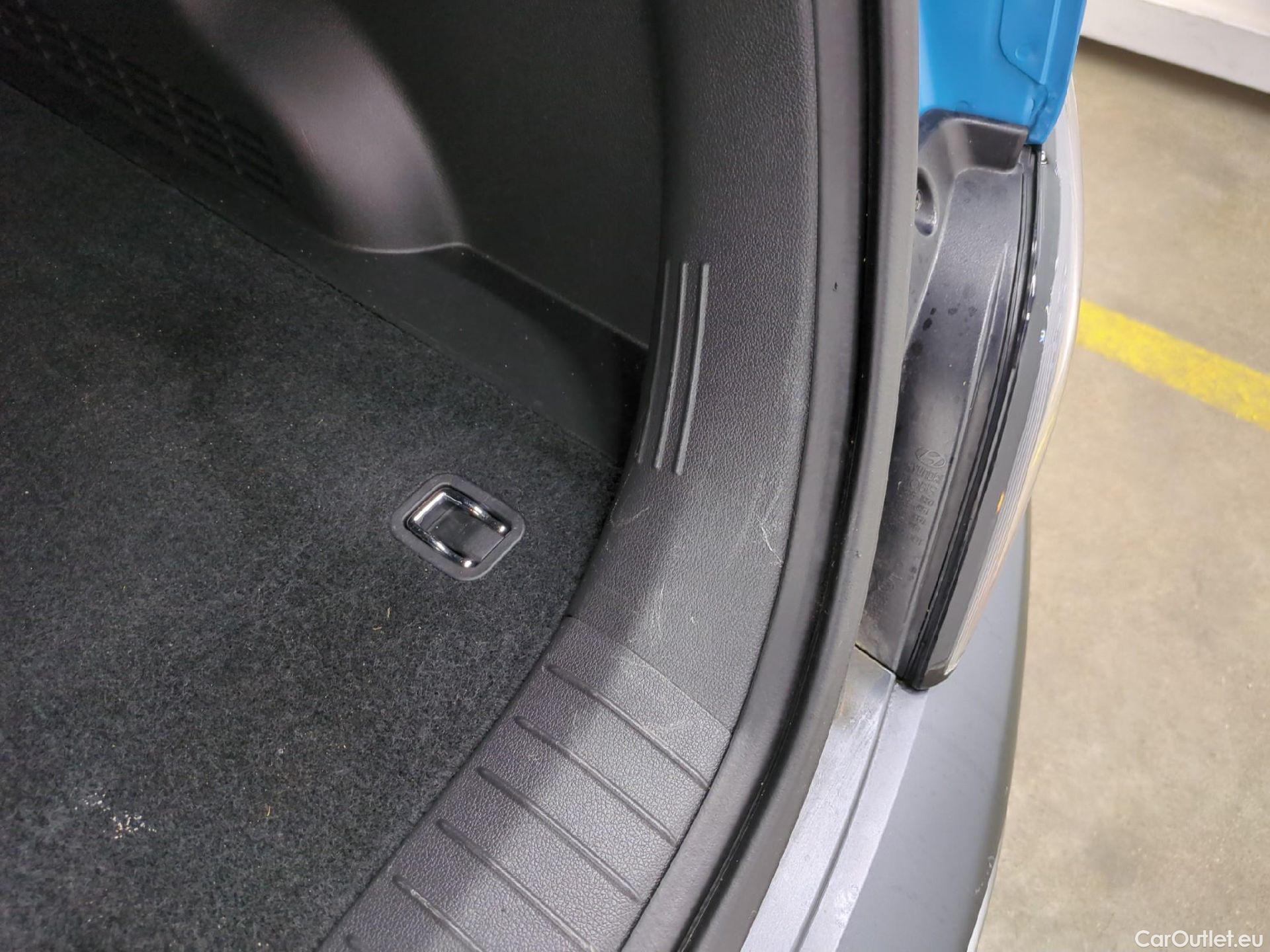  Hyundai  Konna HYUNDAI Kona / 2020 / 5P / SUV 1.6 HYBRID 141 EXECUTIVE HEV #4