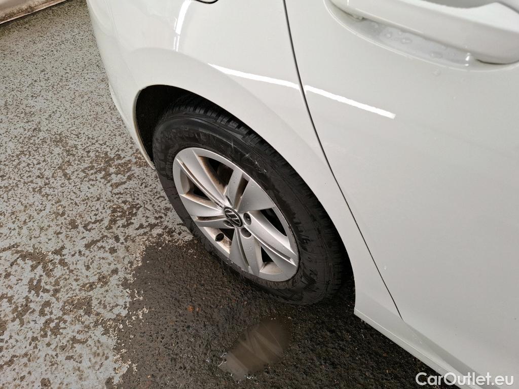  Volkswagen  Golf  VOLKSWAGEN / 2020 / 5P / Berline / VU 2.0 TDI SCR 115 BVM6 Life Soci Busi #10