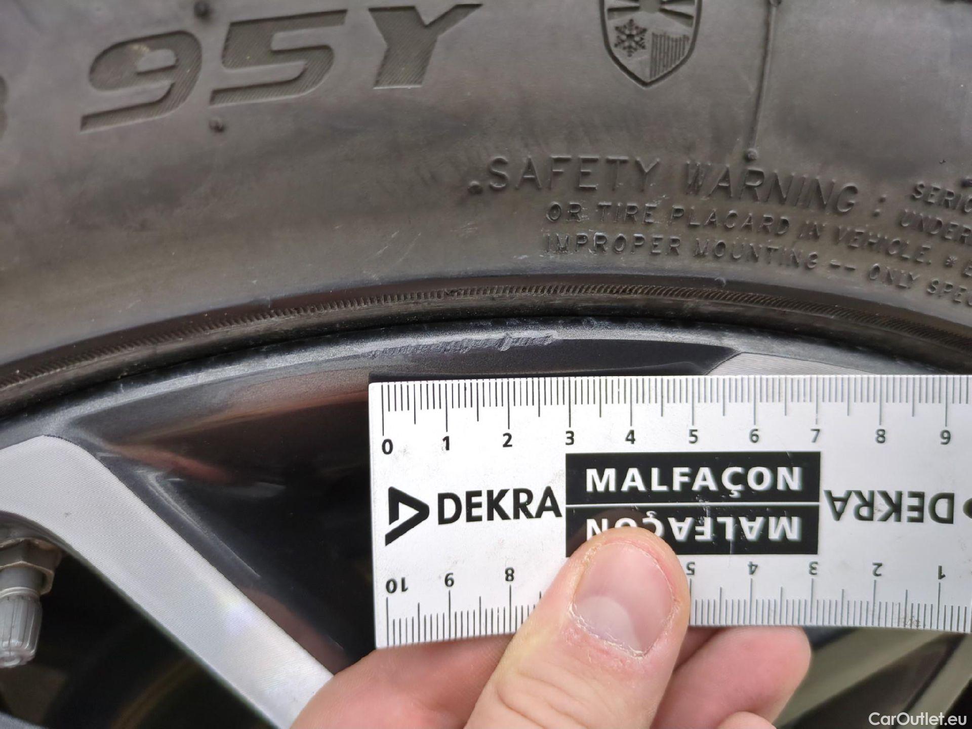  Hyundai  Konna HYUNDAI Kona / 2020 / 5P / SUV 1.6 HYBRID 141 EXECUTIVE HEV #15