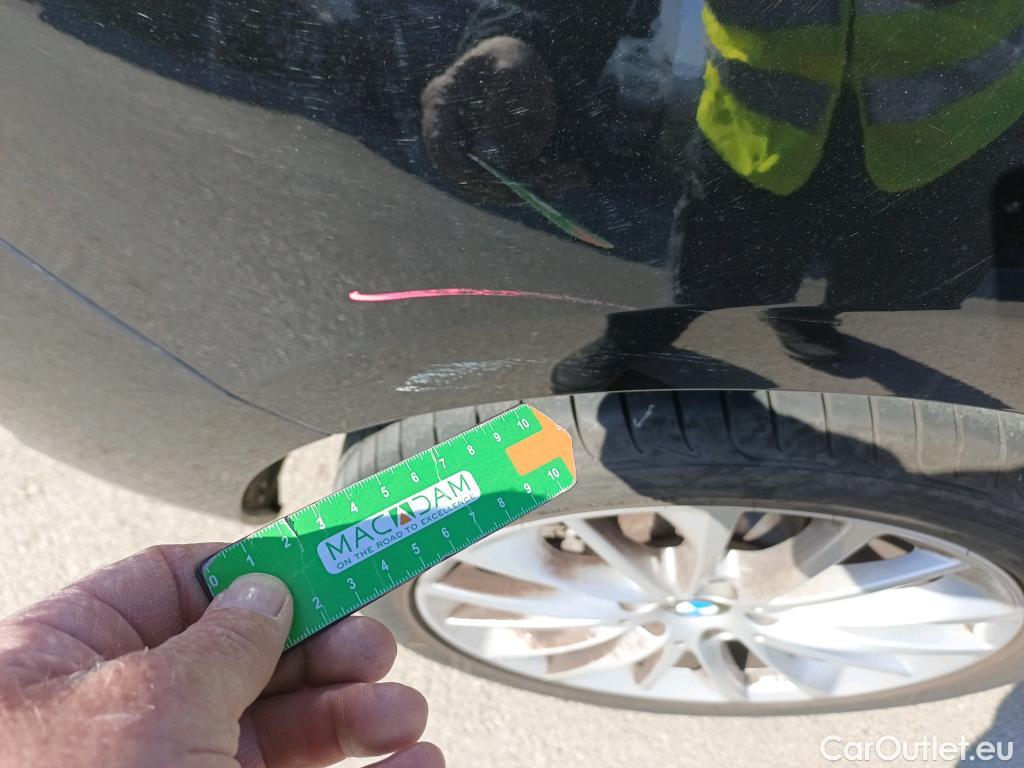  Bmw  Serie 1 BMW  / 2019 / 5P / berlina con portón 118i Auto. #4