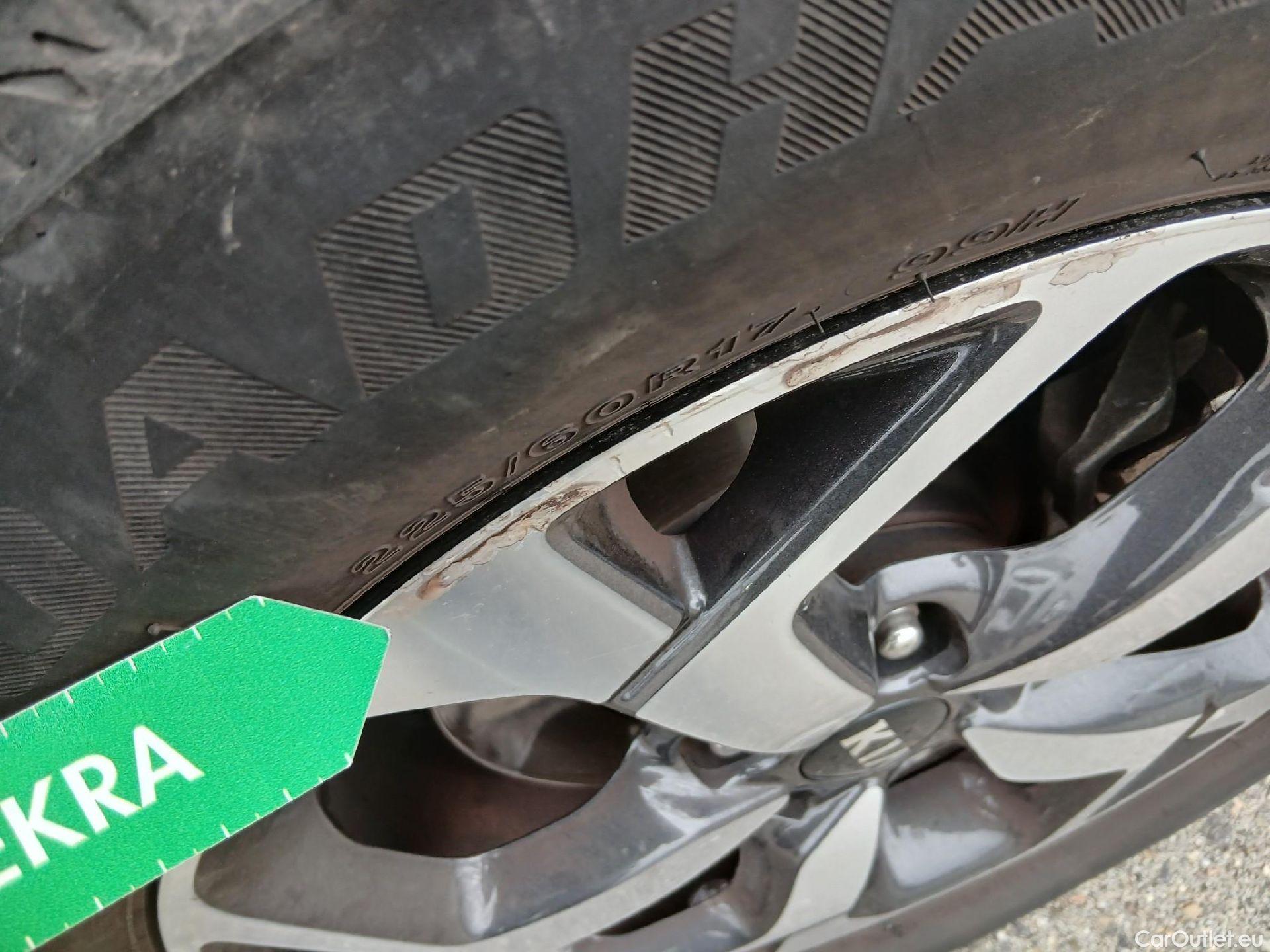  KIA  Sportage KIA  1.6MHEV Drive 100kW(136CV) 4x2(Crist Tintados)(CX) #13