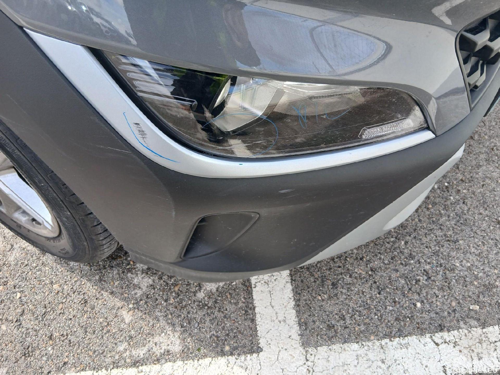  Hyundai  Konna HYUNDAI Kona / 2020 / 5P / todoterreno 1.0 TGDI Maxx 4X2 #8