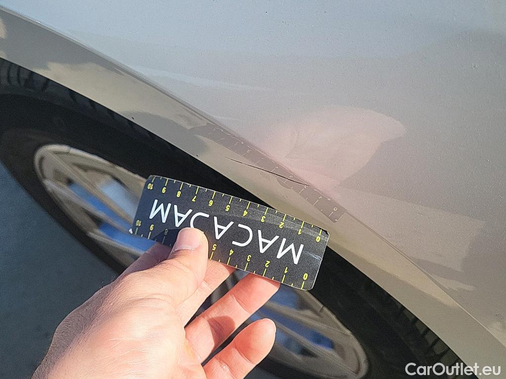  Bmw  Serie 3 BMW  / 2019 / 5P / familiar 318d Auto.Touring #17