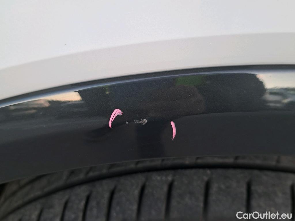  Audi  Q2 AUDI  / 2016 / 5P / todoterreno Design 30 TFSI 85kW (116CV) (AC) #4