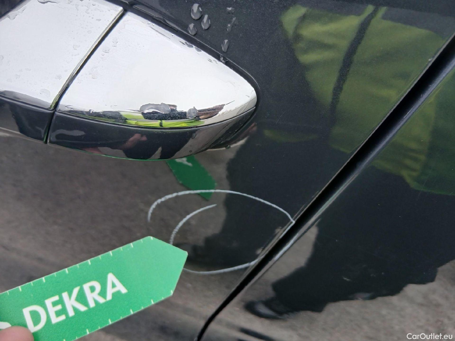  KIA  Sportage KIA  1.6MHEV Drive 100kW(136CV) 4x2(Crist Tintados)(CX) #25