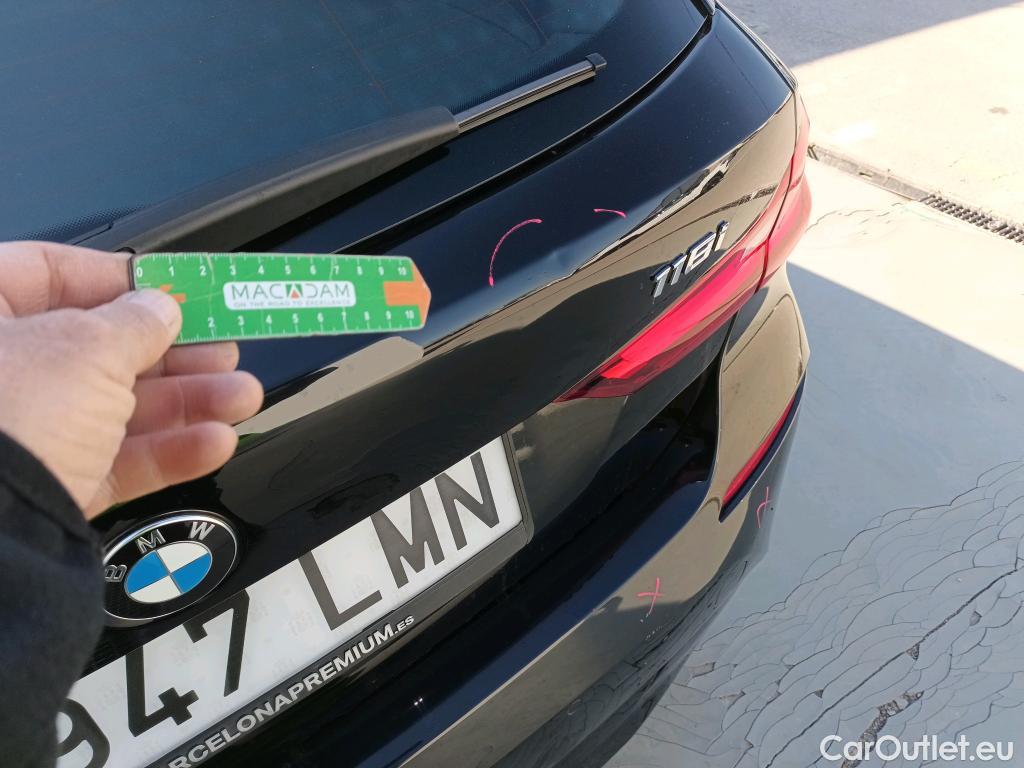  Bmw  Serie 1 BMW  / 2019 / 5P / berlina con portón 118i Auto. #1