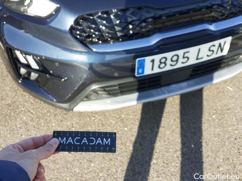  KIA  Niro KIA  1.6 GDi PHEV 104kW (141CV) Drive (AC) #11