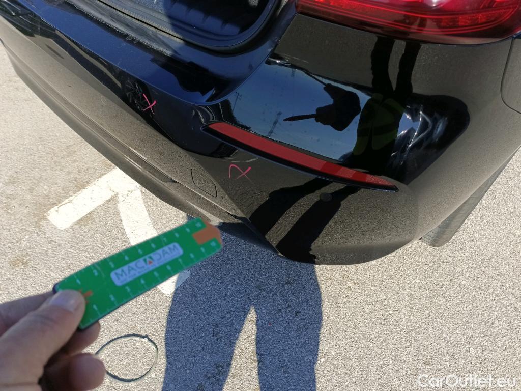  Bmw  Serie 1 BMW  / 2019 / 5P / berlina con portón 118i Auto. #9