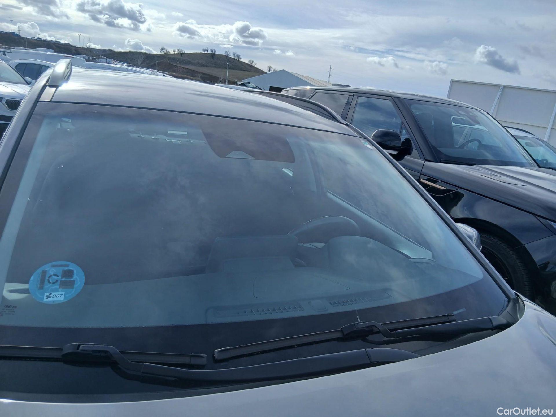  Hyundai  Konna HYUNDAI Kona / 2020 / 5P / todoterreno 1.0 TGDI Maxx 4X2 #13