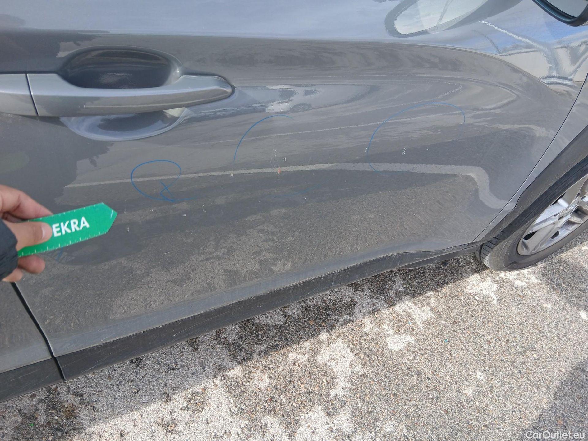  Hyundai  Konna HYUNDAI Kona / 2020 / 5P / todoterreno 1.0 TGDI Maxx 4X2 #33