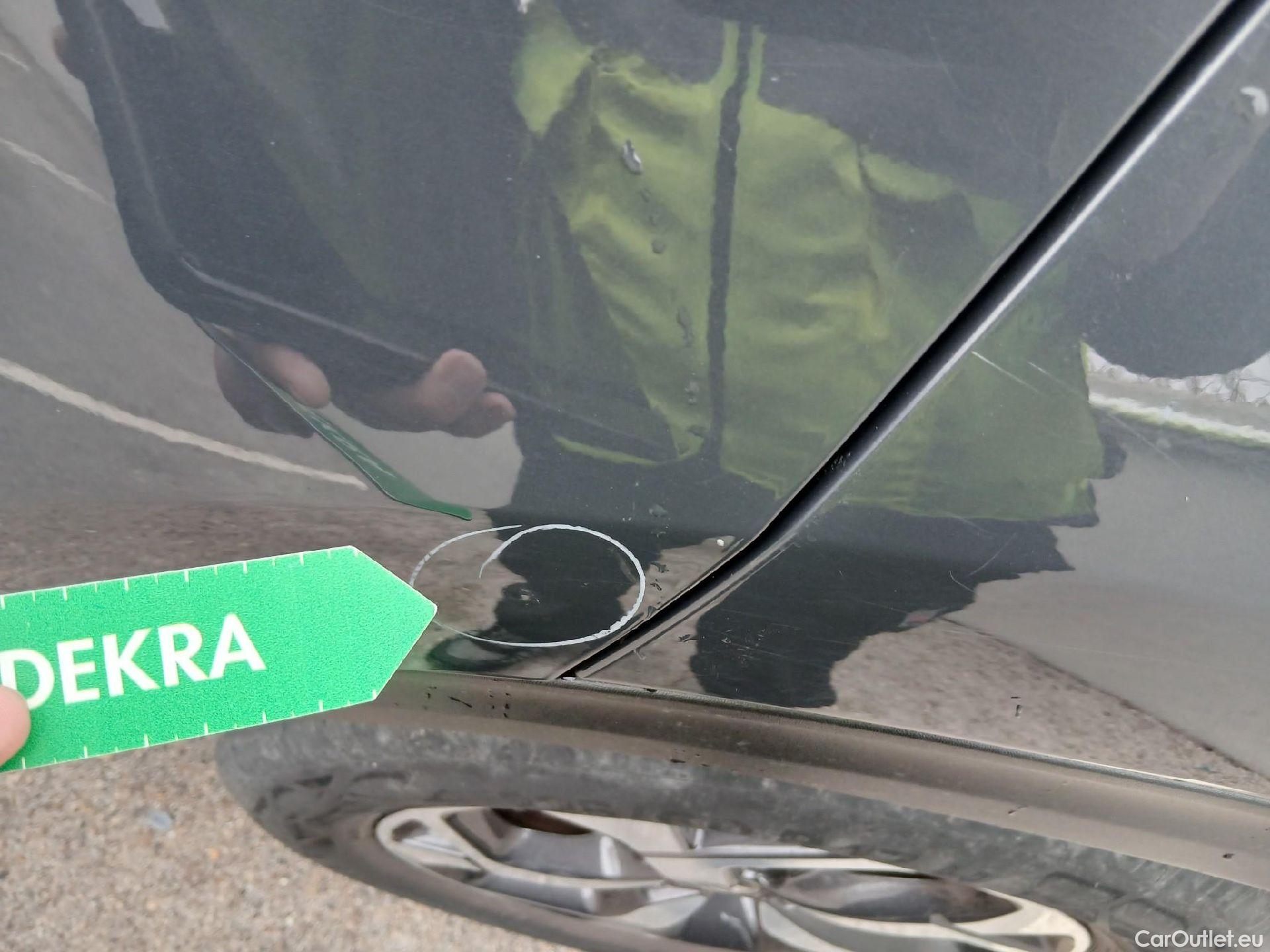  KIA  Sportage KIA  1.6MHEV Drive 100kW(136CV) 4x2(Crist Tintados)(CX) #26