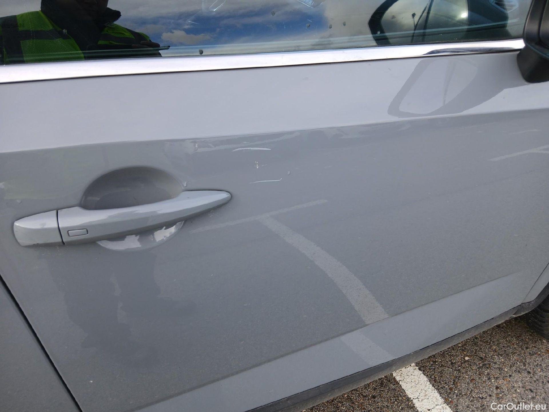  Nissan  Qashqai NISSAN  / 2021 / 5P / todoterreno DIG-T 103kW N-Connecta (Skyline Pack) #33