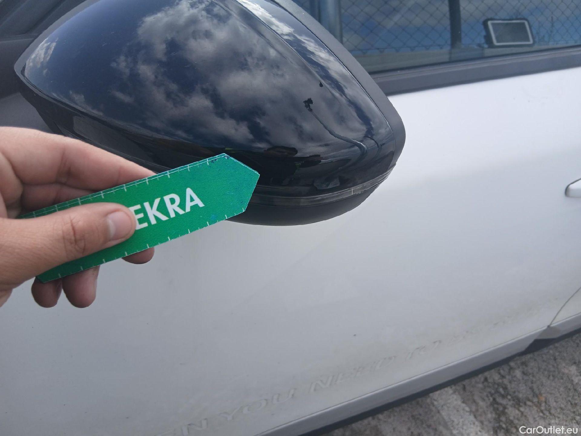  Peugeot  2008 PEUGEOT  / 2019 / 5P / todoterreno Allure BlueHDI 81kW (110CV) #13